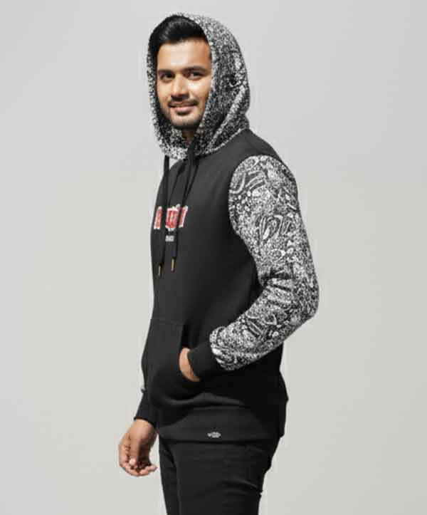 https://cms.verostyleltd.com/admin/uploads/product/hoodie-with-kangaroo-pocket/1766501329vxdvx.jpg